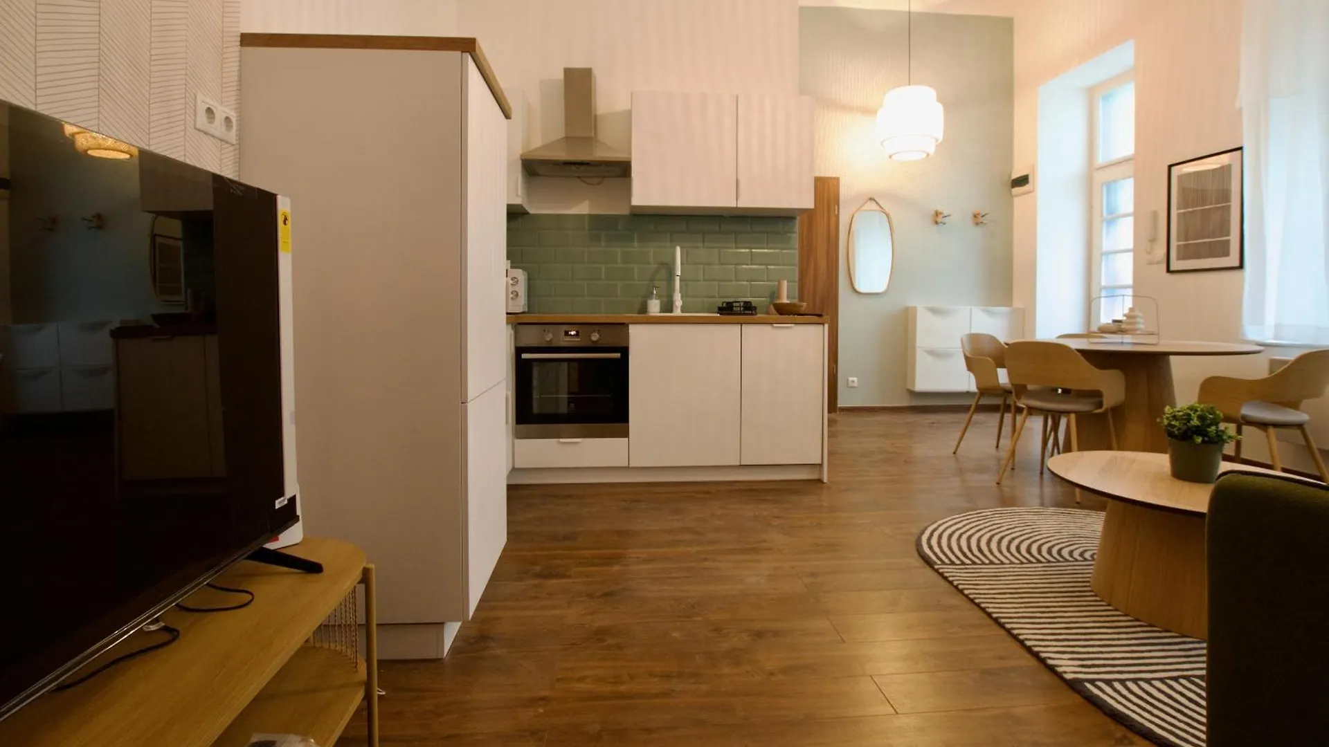 Premium Apartment By Hi5- Voeroesmarty Street Budapest Ungarn